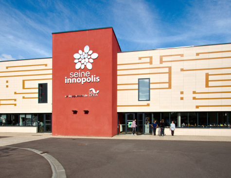 Pooling of resources in the industry: the city of Rouen (France), a melting pot of experiences