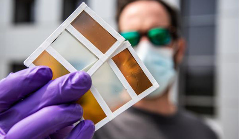 Smart Windows Turn Into Solar Cells When Transitioning